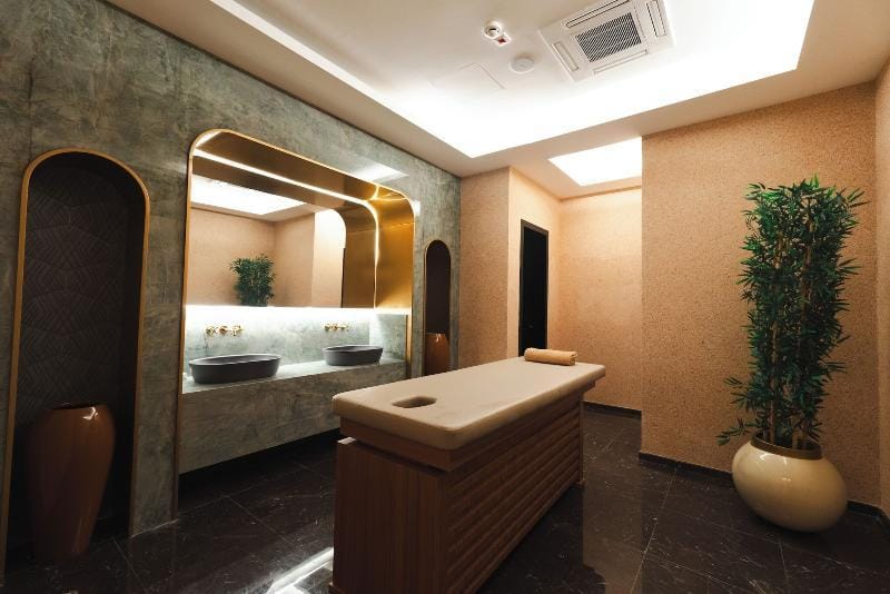 Stillo Business Hotel & SPA Hotel in İzmir Province