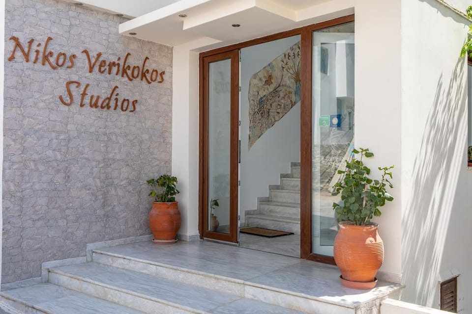 NIKOS VERIKOKOS STUDIOS Hotel in Naxos