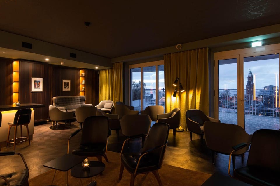 Bar/lounge