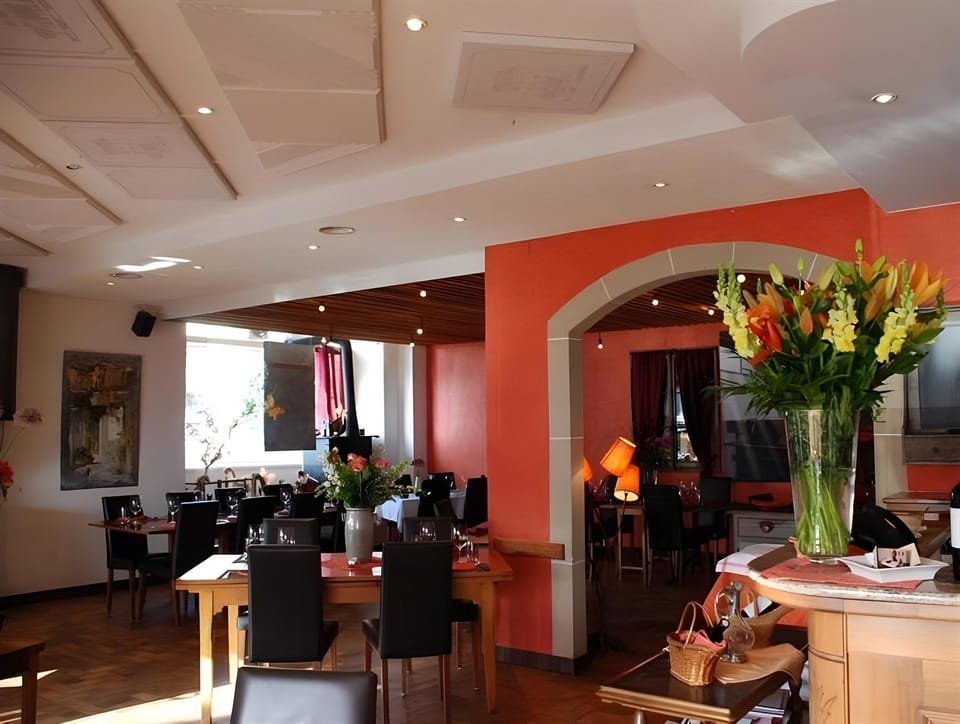 Hostellerie de Geneve Hotel in Montreux