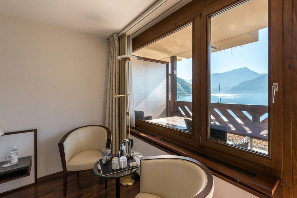Amenity (Guest room)