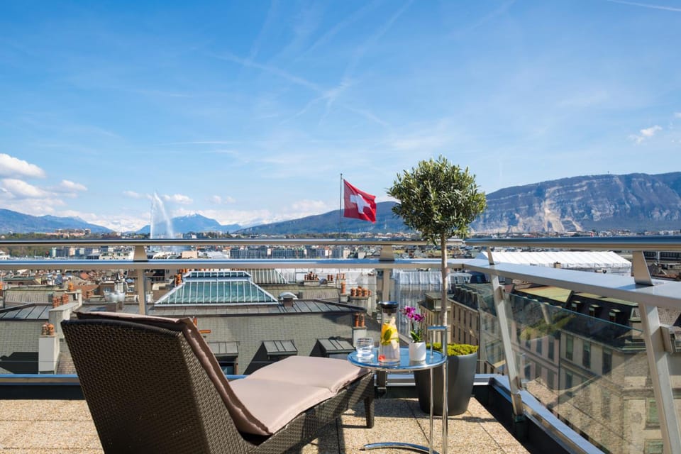 Warwick Geneva Hotel in Geneva
