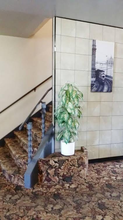 New West Hotel by Elevate Rooms Hotel in Edmonton