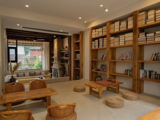 Staying in the Wilderness | Quietly Amidst the Trees and Trees | A Tea in Idle Time at Staycation Hotel in Hangzhou