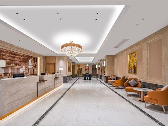 Vienna Hotel (Zhenjiangnan Station) Hotel in Jiangsu