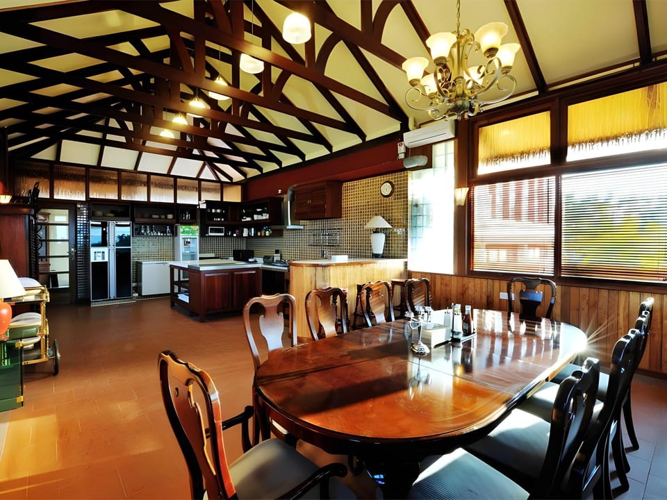 Crest Villa Mansion Resort in Asia