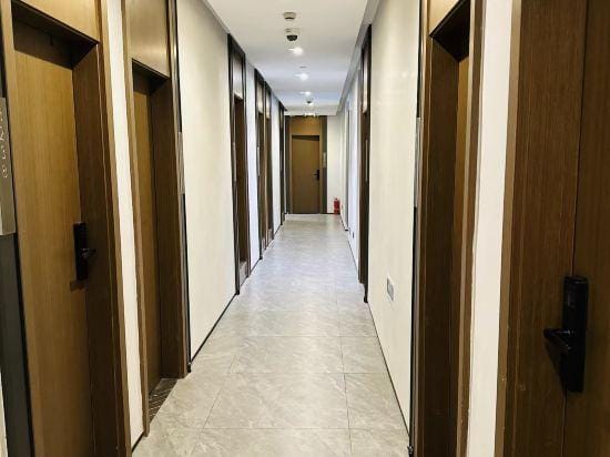 Minna Serviced Apartment (Shanghai Baoshan Road Subway Station) Hotel in Shanghai
