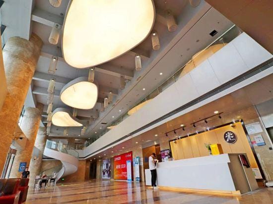Tulv·He Hotel (Shanghai Jiayi Road Subway Station Branch) Hotel in Shanghai
