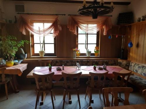 Fraenkischer Hof Inn in Hesse