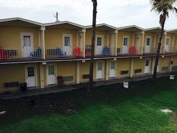 Pearl Inn Hotel in Galveston Island