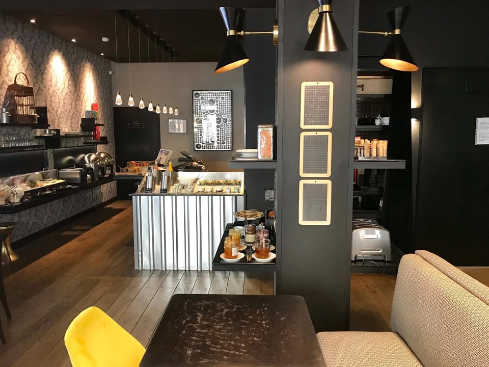 EUGENE EN VILLE Hotel in Paris
