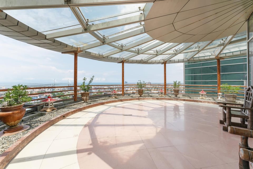 Crown Regency Hotel & Towers Apartment hotel in Cebu City