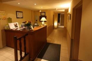 Logis Hotel l'Ange Couronne Hotel in Auvergne-Rhône-Alpes