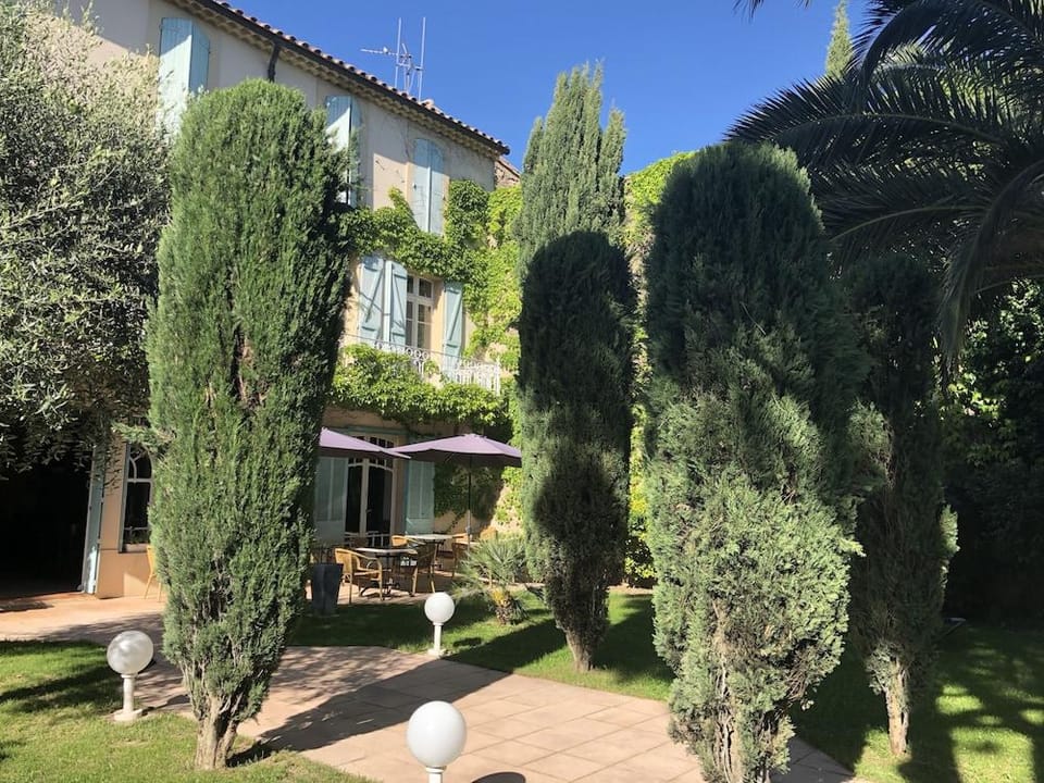 Le Jardin D’Homps Hotel in Occitanie