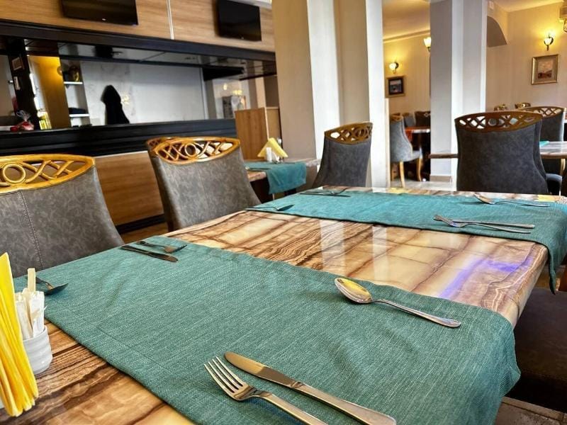Central Hotel & Restaurant Hotel in Budva