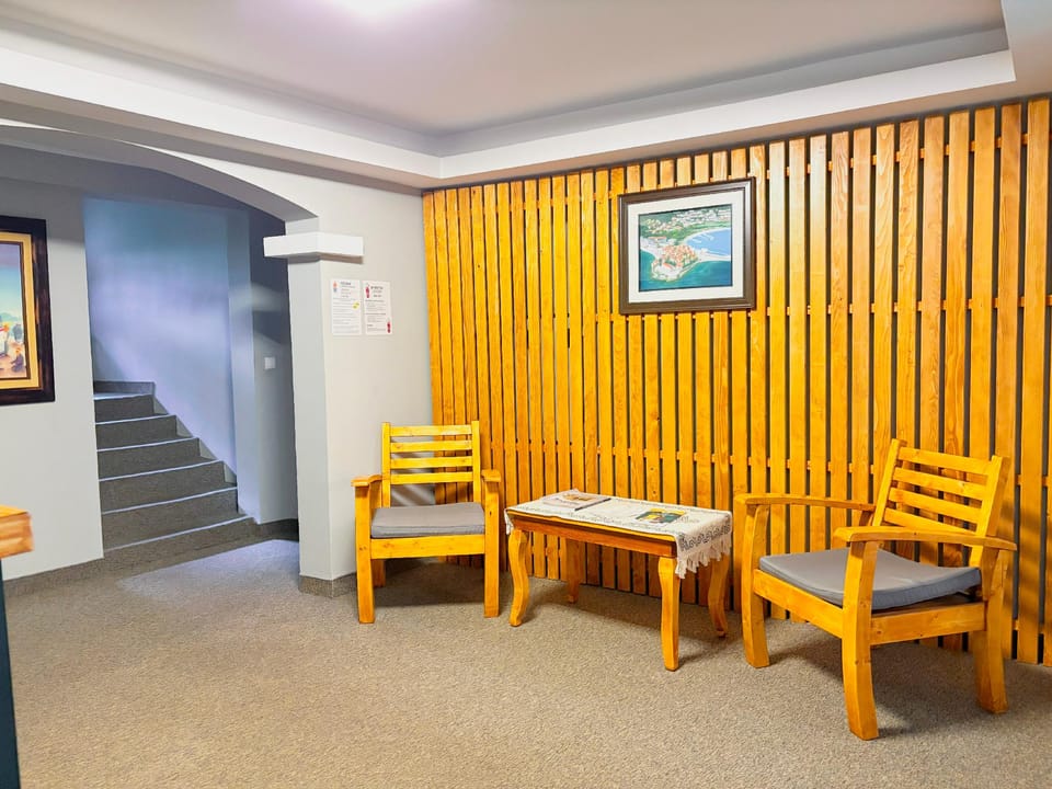 Central Hotel & Restaurant Hotel in Budva