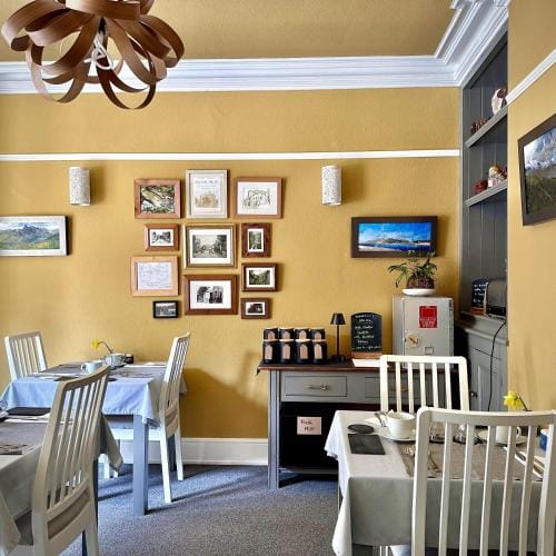 Crafnant House - Bed & Breakfast Hotel in Wales