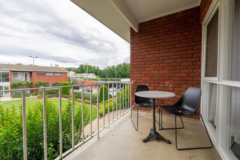 Forrest Hotel and Apartments Apartment hotel in Canberra