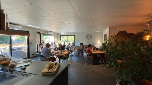 Le Volcan des Sens, chambres d'hotes de luxe et SPA privatif Hotel in Auvergne-Rhône-Alpes