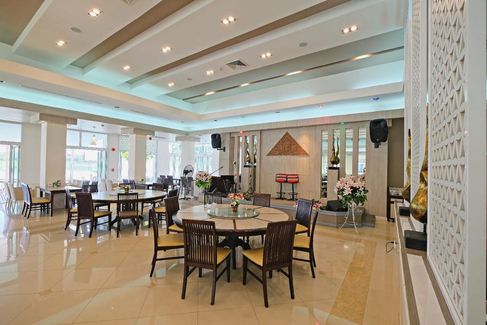 Green Lake Resort Hotel in Chiang Mai