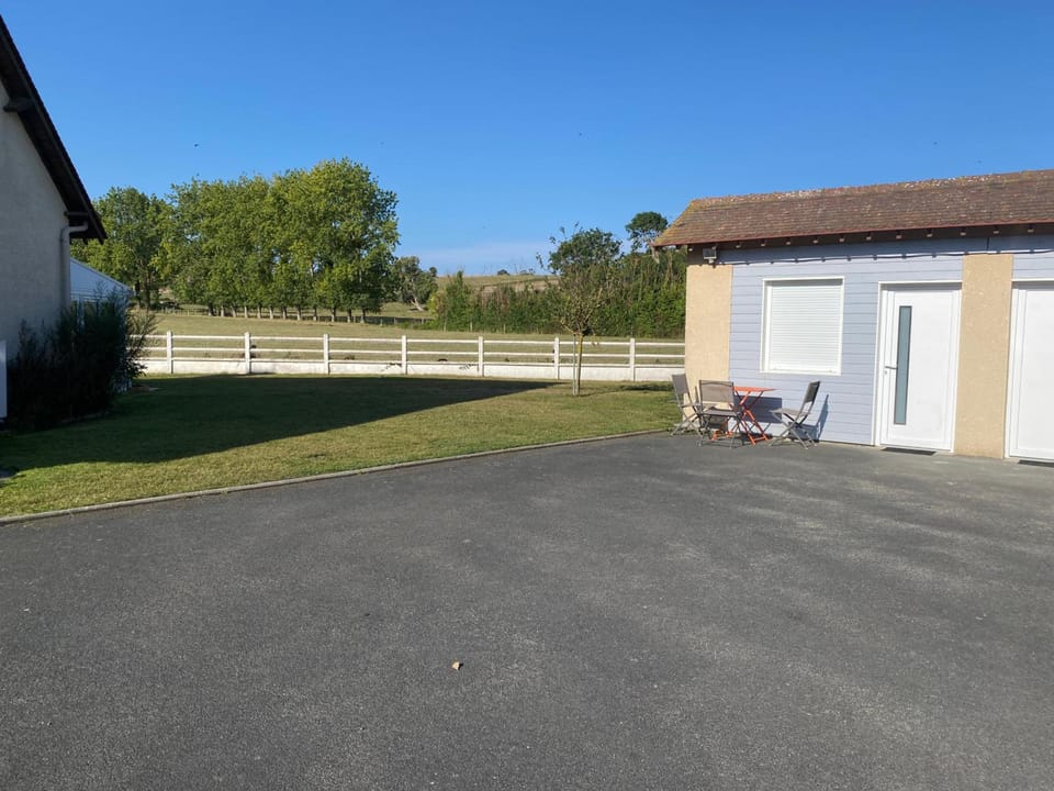 B&B de Saint Come de Fresne Hotel in Normandy