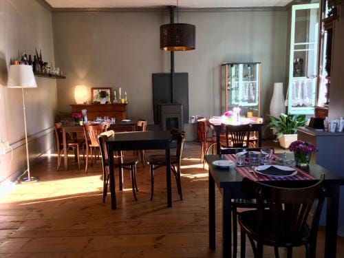 La Maison de famille Hotel in Auvergne-Rhône-Alpes