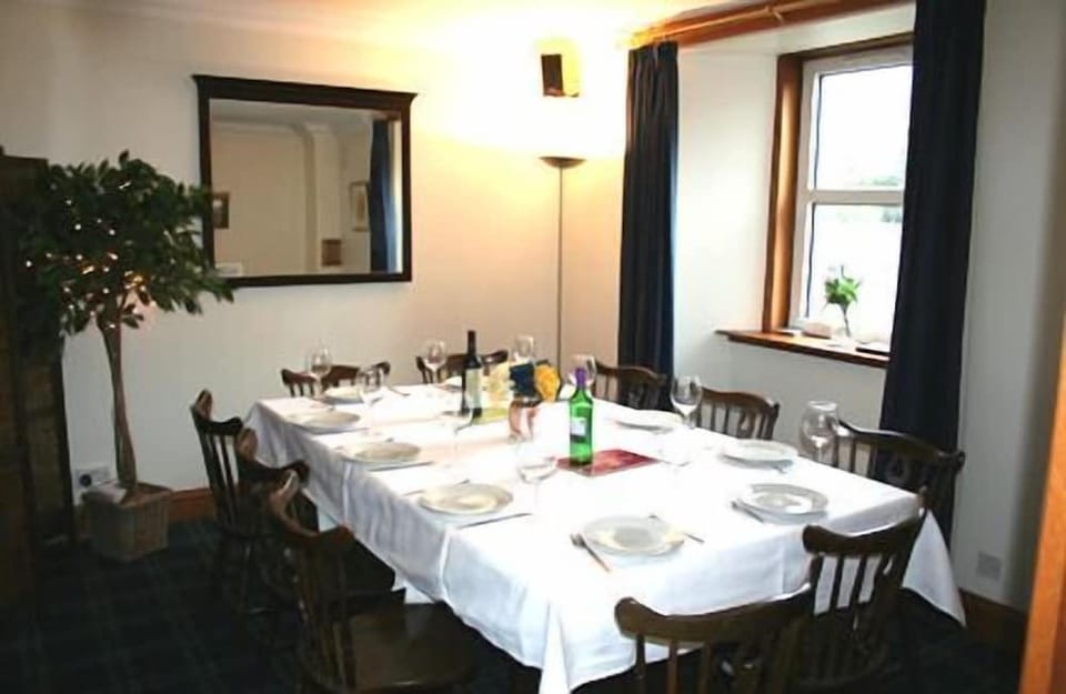 Bimini Aberdeen Hotel in Aberdeen