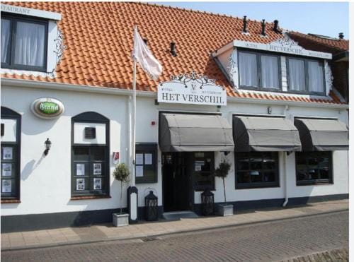 Seaside Stay High-speed Wi-fi Hotel in Zoutelande