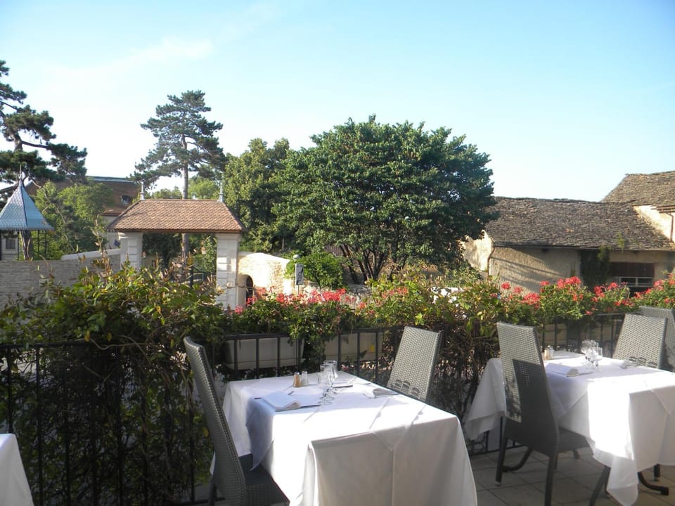 Le Val d'Amby Hotel in Auvergne-Rhône-Alpes