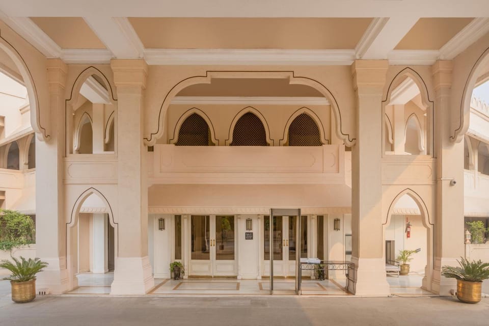 Gateway Aurangabad - Chhatrapati Sambhaji Nagar Hotel in Maharashtra