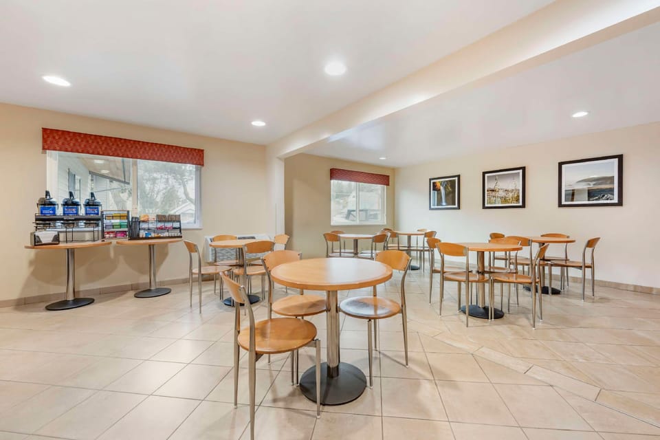 Best Western Aladdin Inn Hotel in Longview