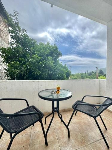 B&M Holiday Rooms Hotel in Budva Municipality