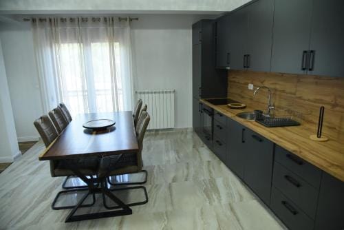 Cattleya hotel Hotel in Montenegro