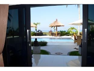 Melaya Beach Resort Hotel in Bali