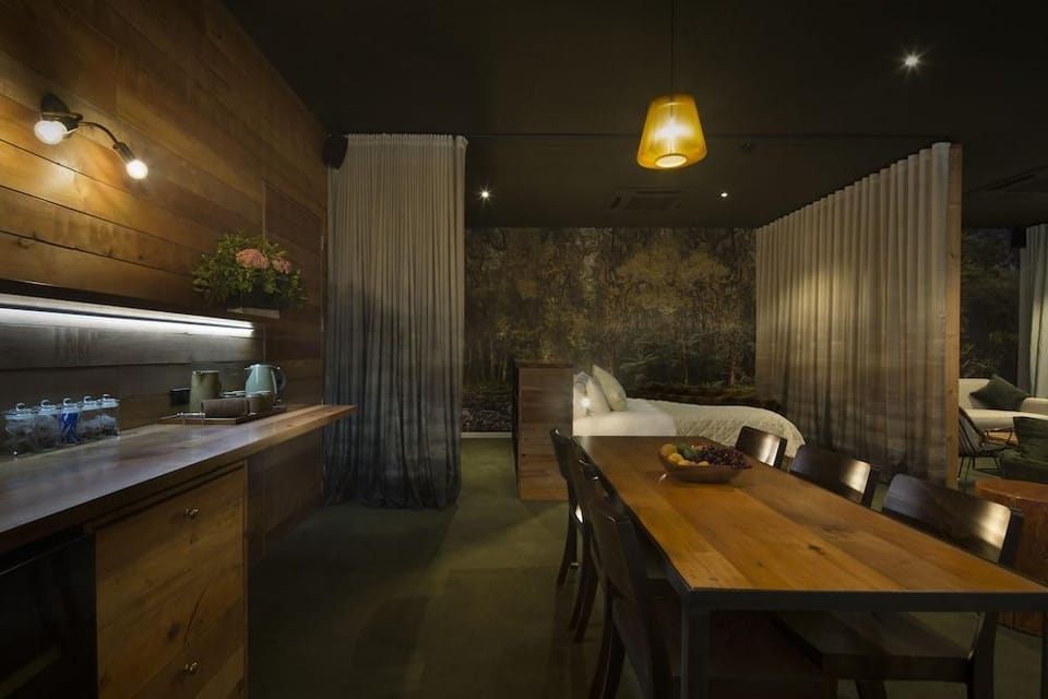 The Cinema Suites Hotel in Te Anau
