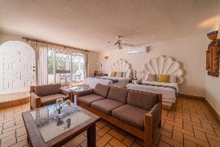 Club El Moro Hotel Suites Hotel in La Paz