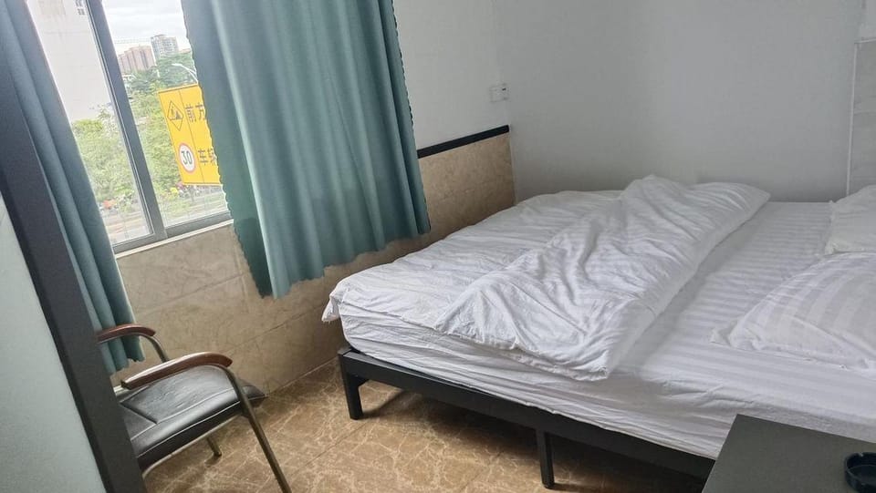 Baoying Apartment (Shenzhen Nanyue Subway Station) Hotel in Shenzhen