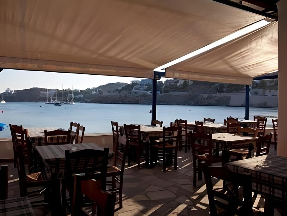 Giosifaki Hotel in Decentralized Administration of the Aegean