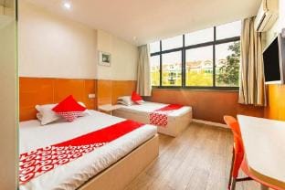 OYO Hangzhou Longshan Hotel (Fuyang Longpu Street) Hotel in Hangzhou