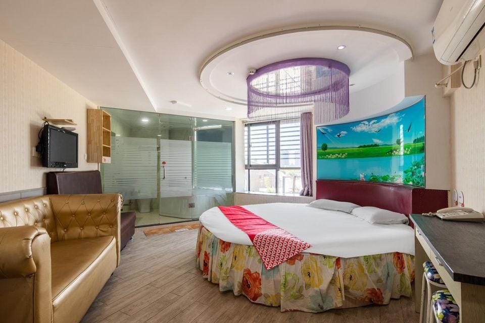 Nanjing Xianjia Shangpin Hotel (Huashengtang) Hotel in Nanjing