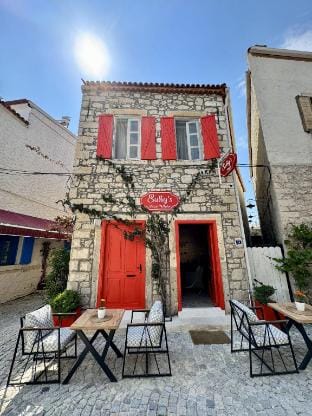 Sulty's Köyiçi Hotel in Alaçatı