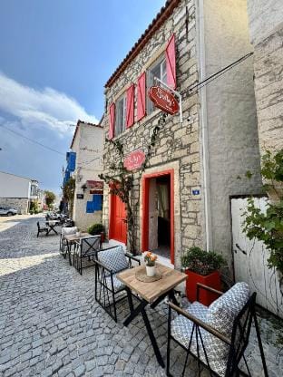 Sulty's Köyiçi Hotel in Alaçatı