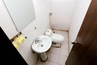 Nanjing Jingtian Hotel (Longmian Avenue Subway Station) Hotel in Nanjing
