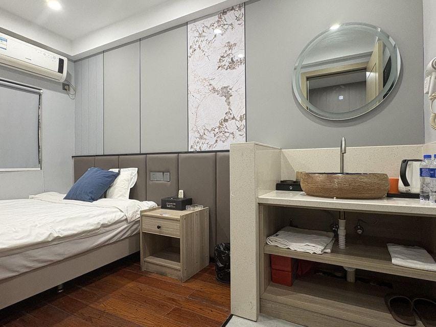 Hangzhou Landou E-sports Homestay Hotel in Hangzhou