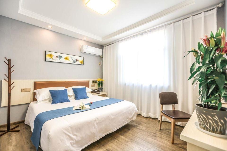 Nanjing Yiwen Hotel (Qikou International Airport Branch) Hotel in Nanjing