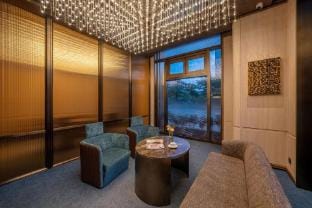Crystal Orange Hotel Nanjing Jiangning Sasseur Dongnan University Hotel in Nanjing