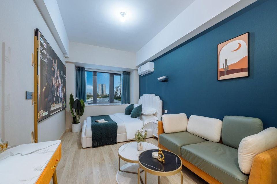 Lanwan Holiday Apartment (Jinma Road Subway Station Shop) Hotel in Nanjing