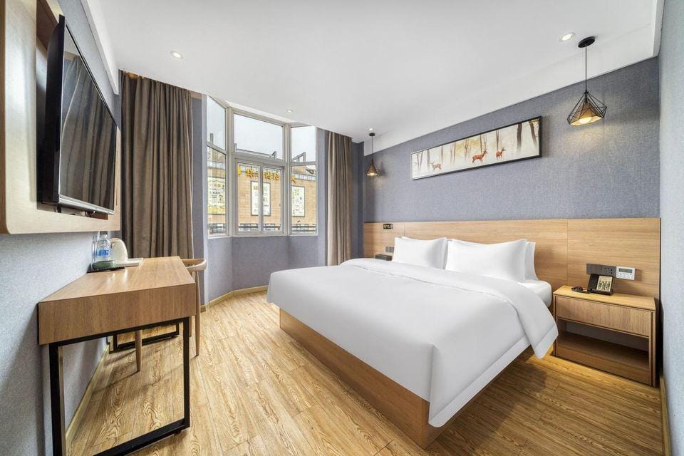 Yisu Hotel (Nanhu East Subway Station) Hotel in Hangzhou