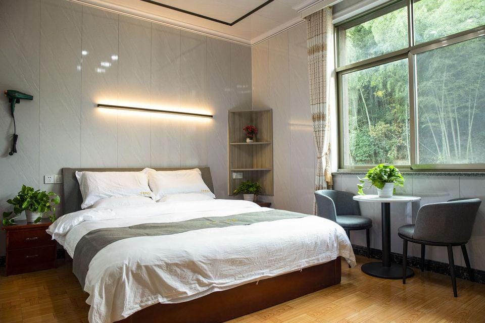 Baihe Farmhouse Hotel in Hangzhou