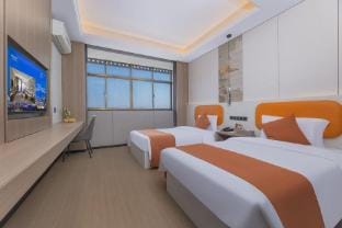 Hualang Lizhi Hotel (Nanjing Yangzi Petrochemical Xinhua East Road) Hotel in Nanjing